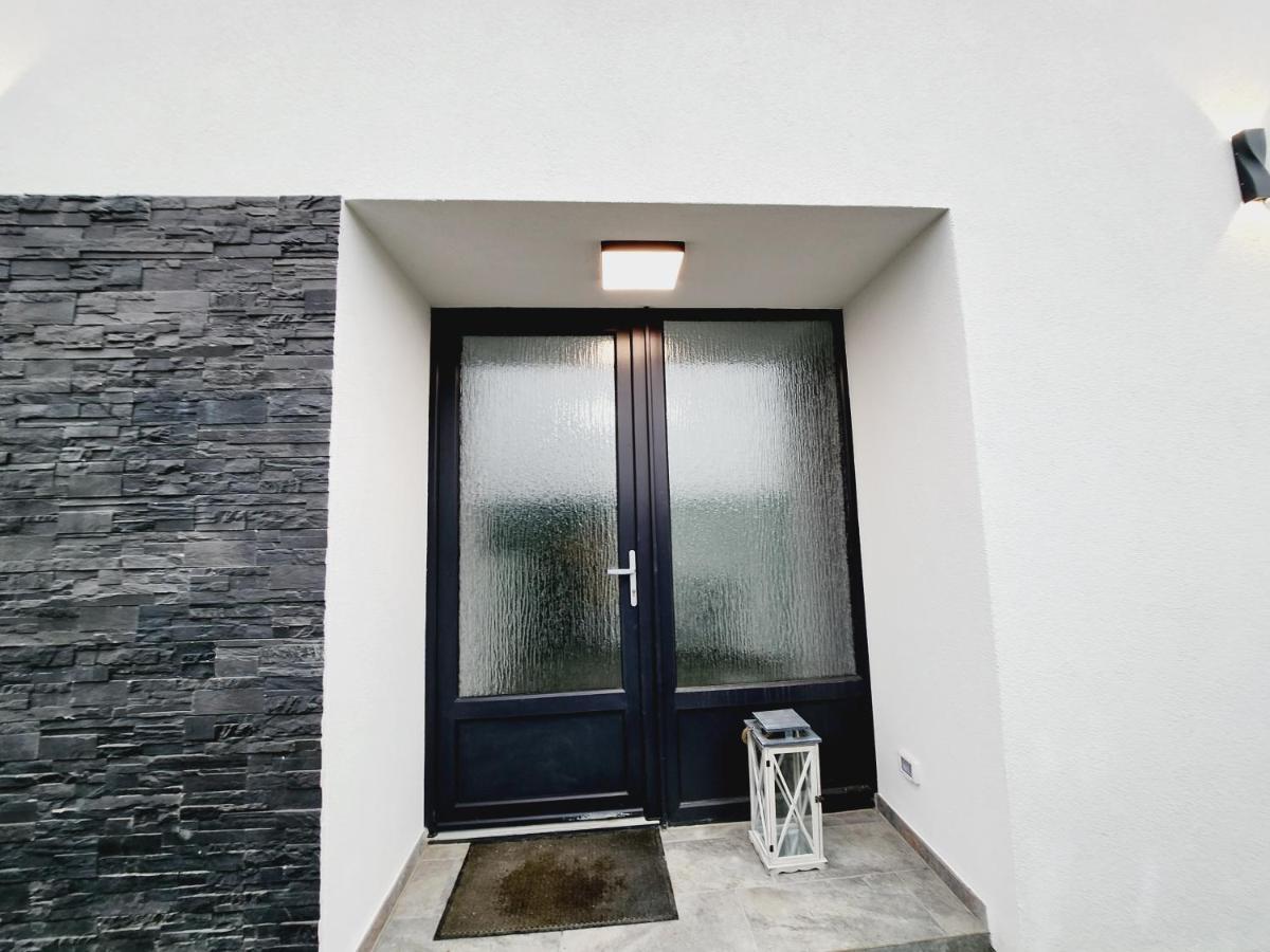 Armina'S Residence Dumbravita  Ngoại thất bức ảnh