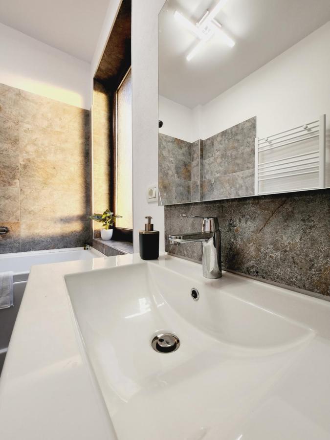 Armina'S Residence Dumbravita  Ngoại thất bức ảnh