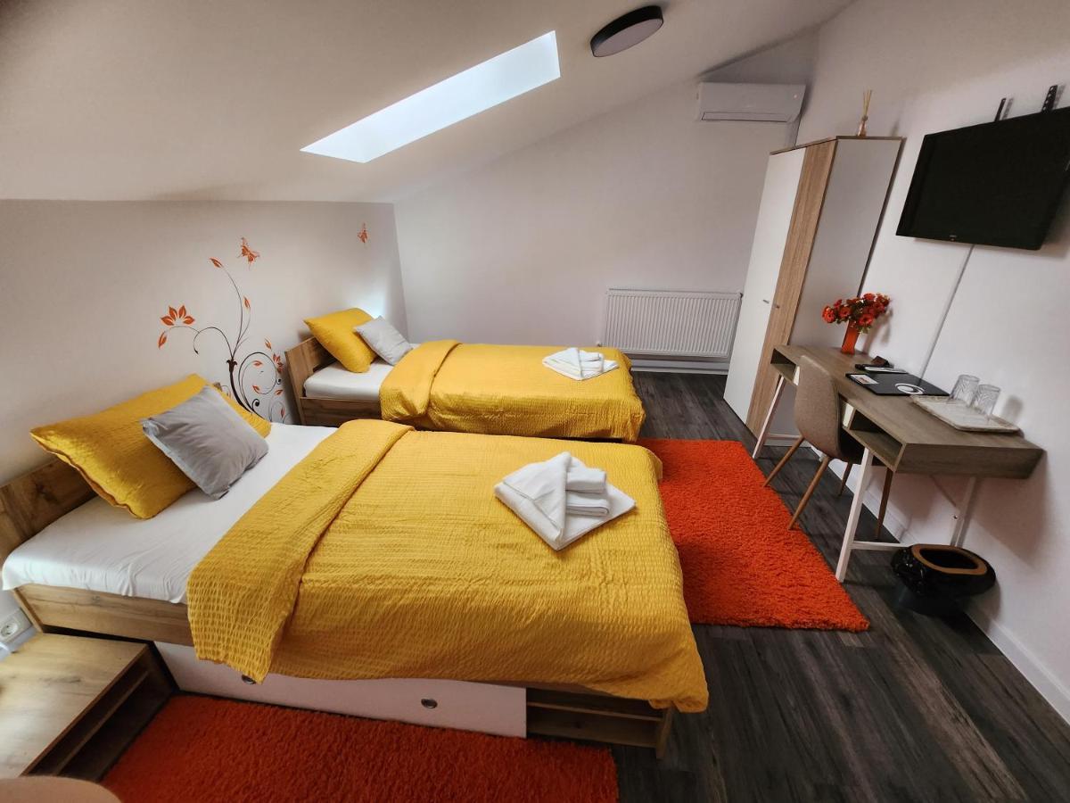 Armina'S Residence Dumbravita  Ngoại thất bức ảnh