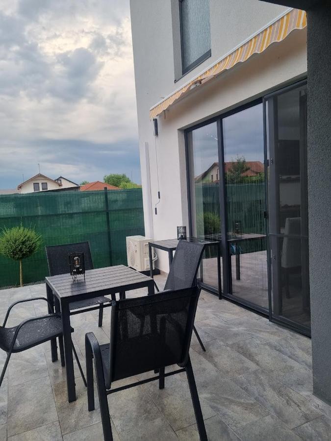 Armina'S Residence Dumbravita  Ngoại thất bức ảnh